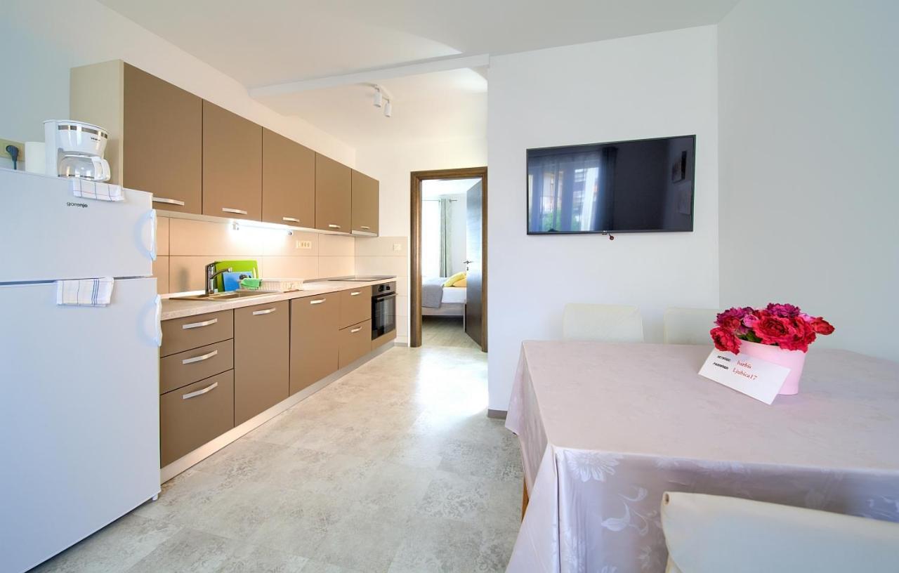 Apartmani Dal Малинска Екстериор снимка